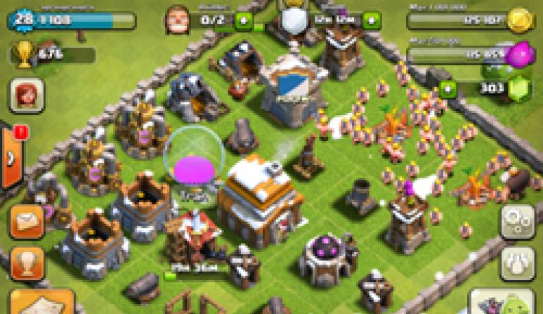Hacking the game Clash of Clans on Android - an addictive strategy